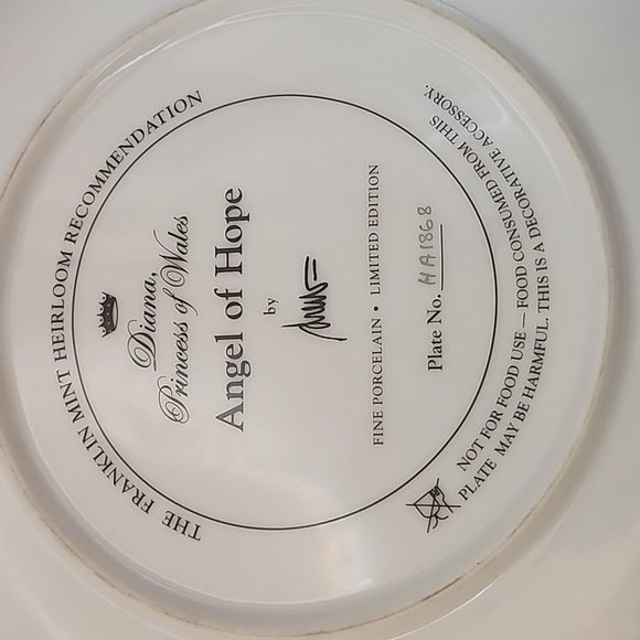 Franklin Mint Princess Diana Limited Edition Collector's Plates Set of 3 - Picture 10 of 10